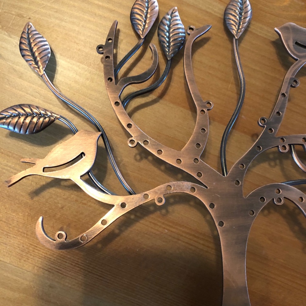 Bird earring organizer